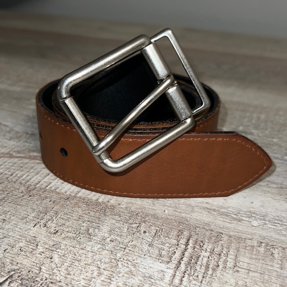 Shinola reversible belt.
